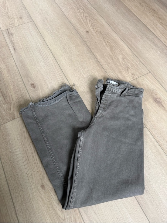 Zara Denim - Zara Cropped Ankle Marine Jeans in Gray